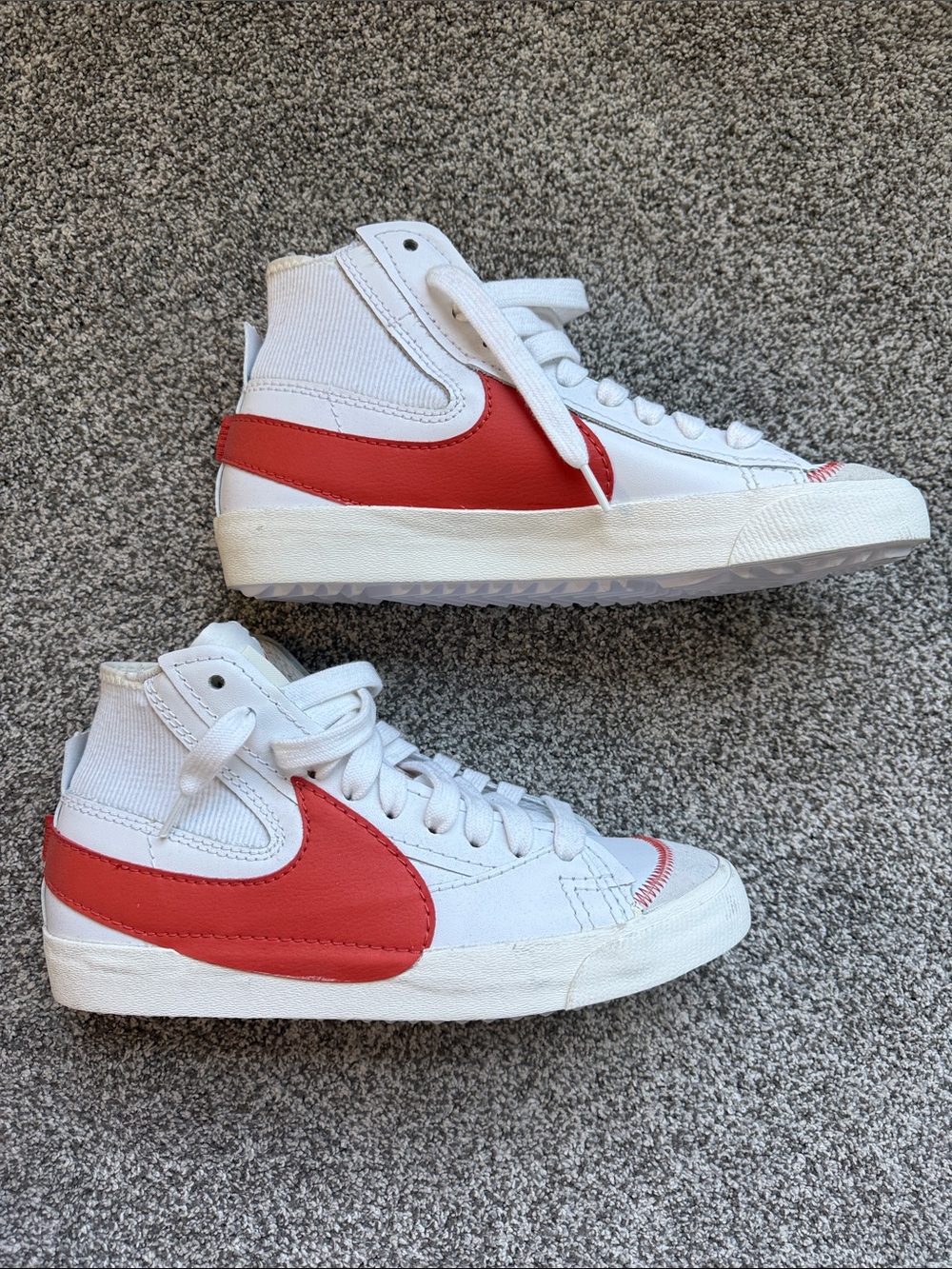 Nike Mens White High-Top Sneakers with Orange Swoosh
